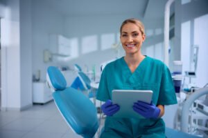 botox fillers dentists Montreal performing facial aesthetic skills with ODQ authorization